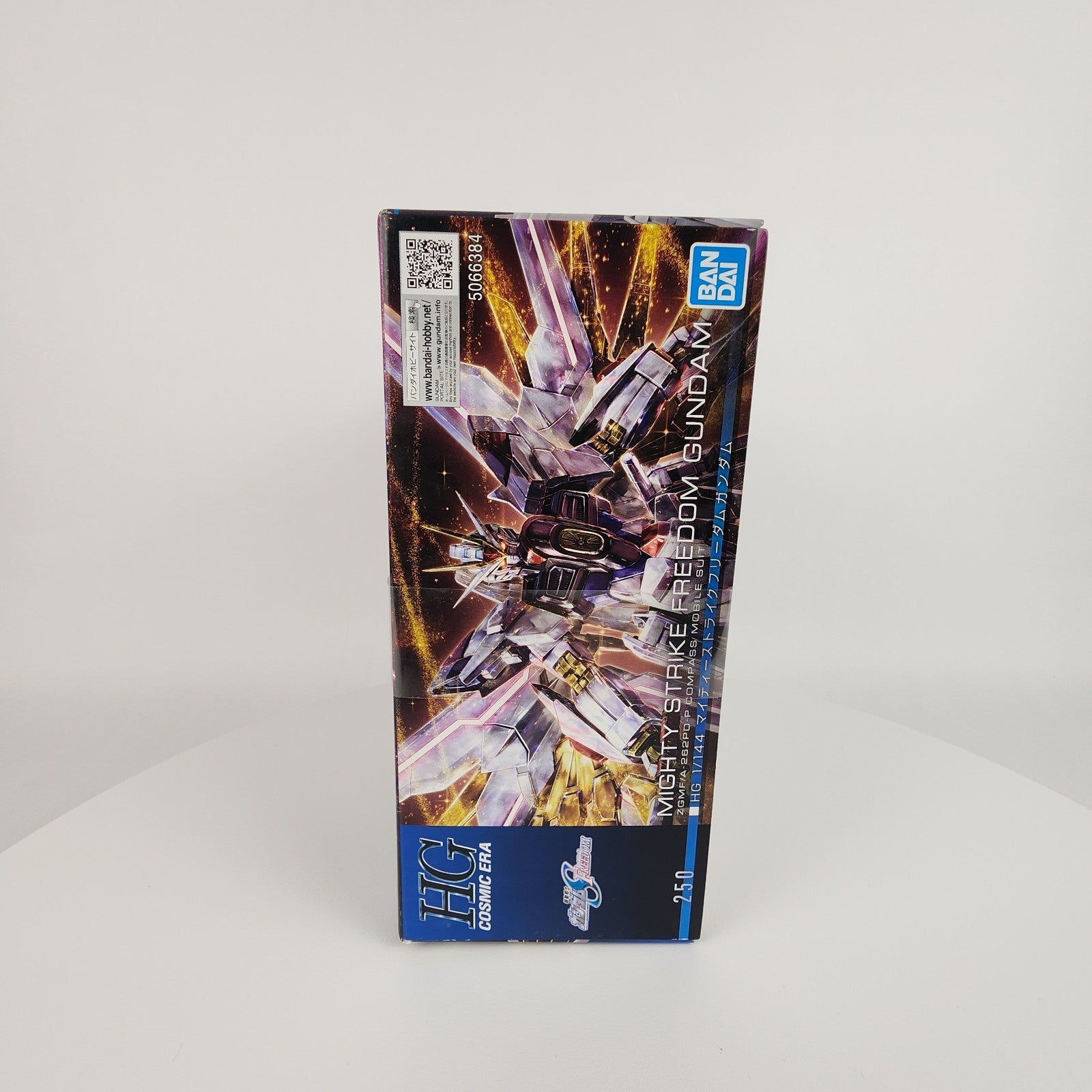 Bandai HG Mighty Strike Freedom Gundam 1/144 Model Kit SEED Freedom