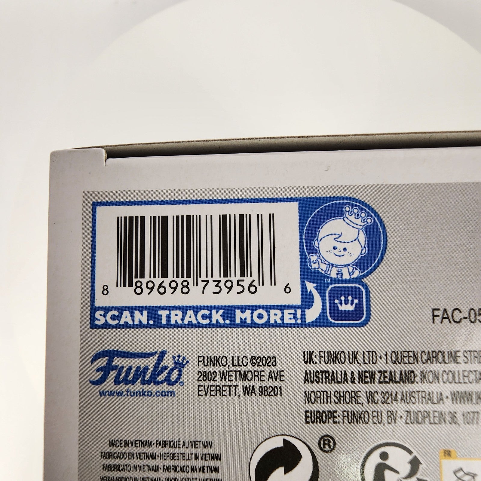 Funko Pop! Disney Moana #1378 Moana (Translucent Blue) EE Exclusive New