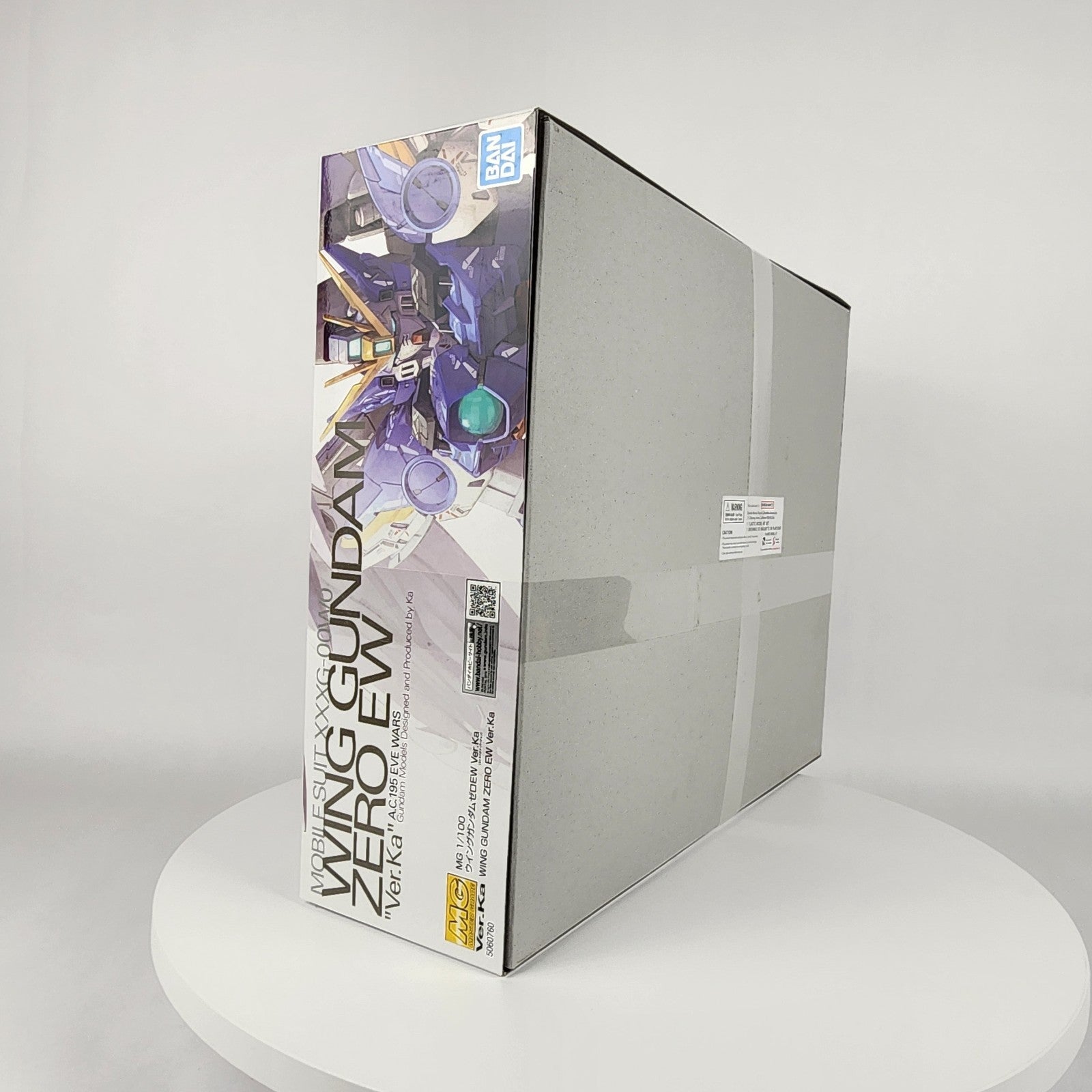 MG 1/100 Wing Gundam Zero EW Ver Ka Endless Waltz Model Kit Bandai