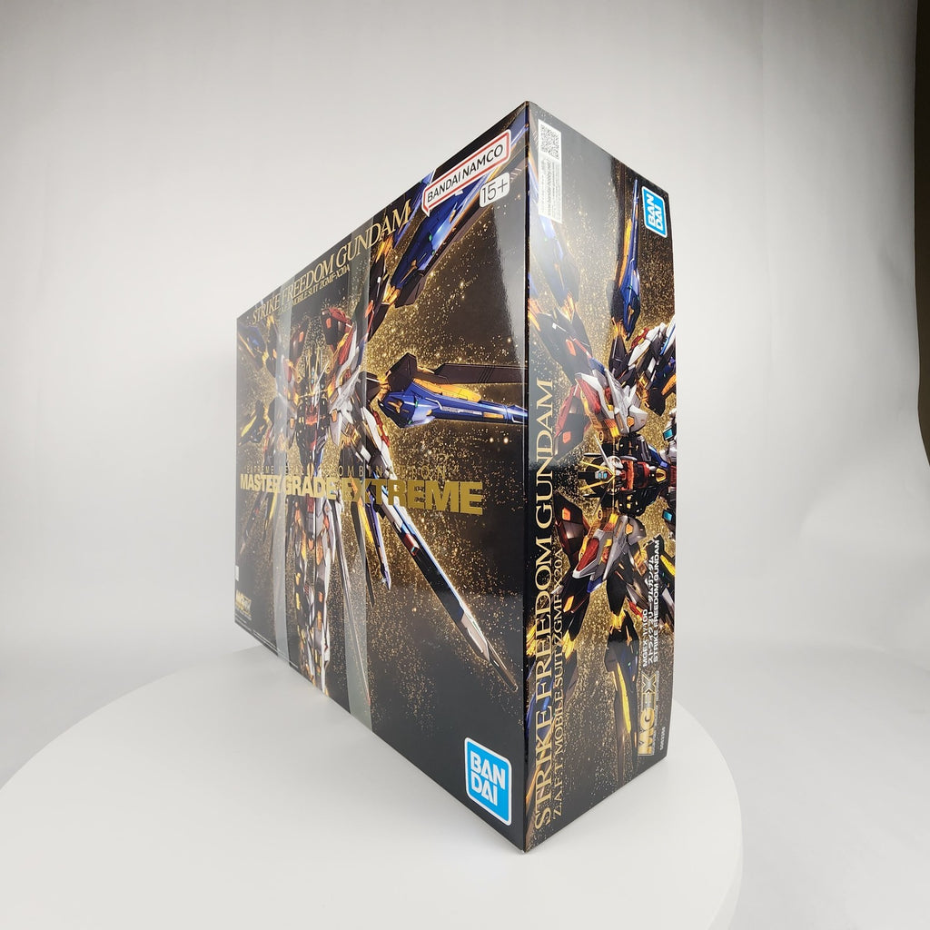 Bandai MGEX Strike Freedom Gundam 1/100 Model Kit Gundam SEED Destiny New