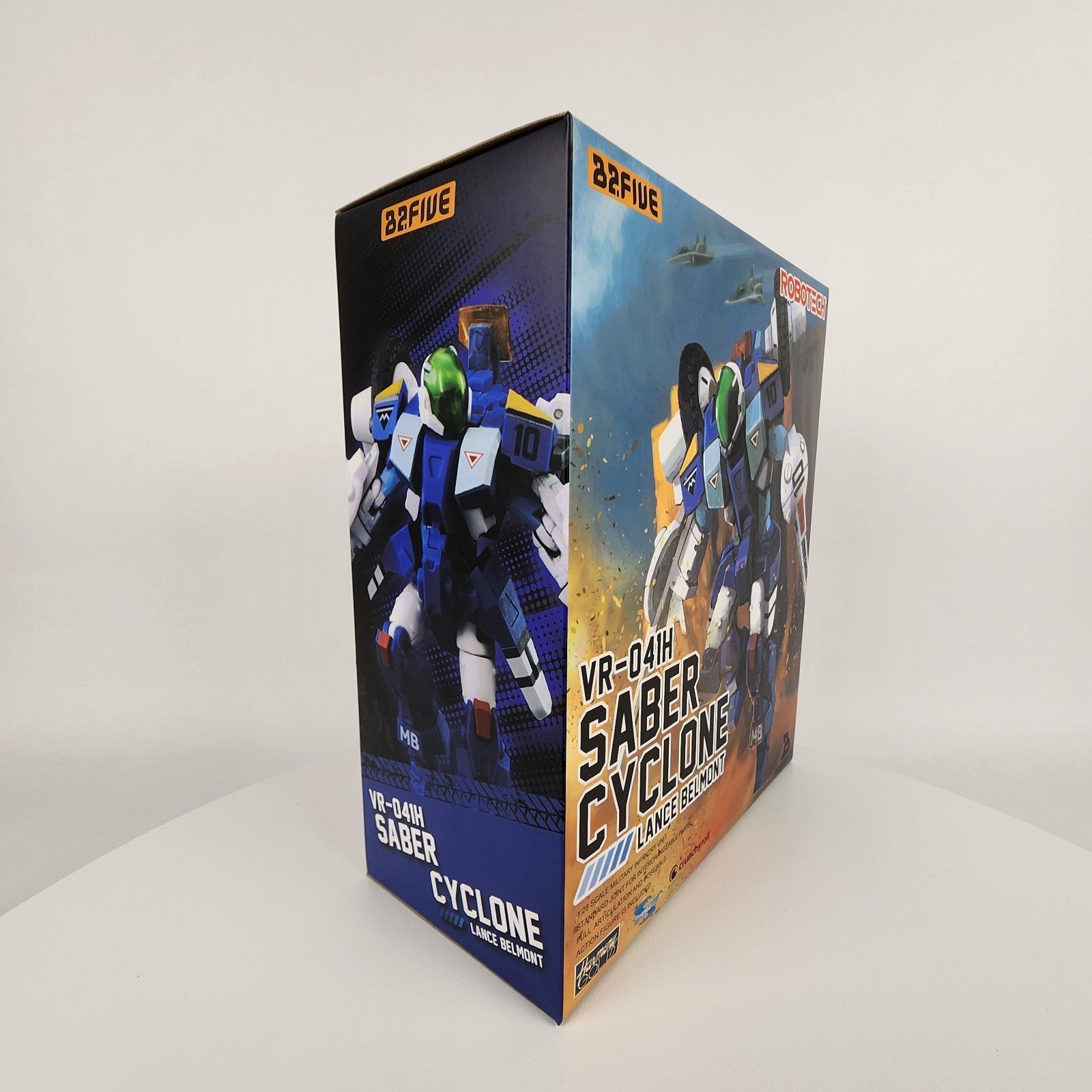 B2Five Robotech VR-041H Saber Cyclone Lance Belmont 1/28 Scale Figure New Sealed