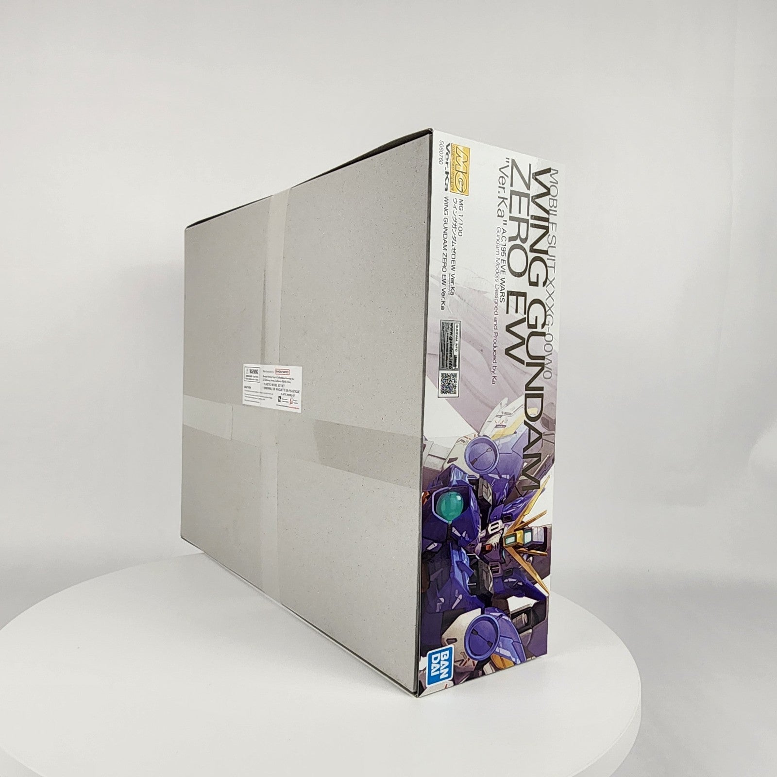 MG 1/100 Wing Gundam Zero EW Ver Ka Endless Waltz Model Kit Bandai