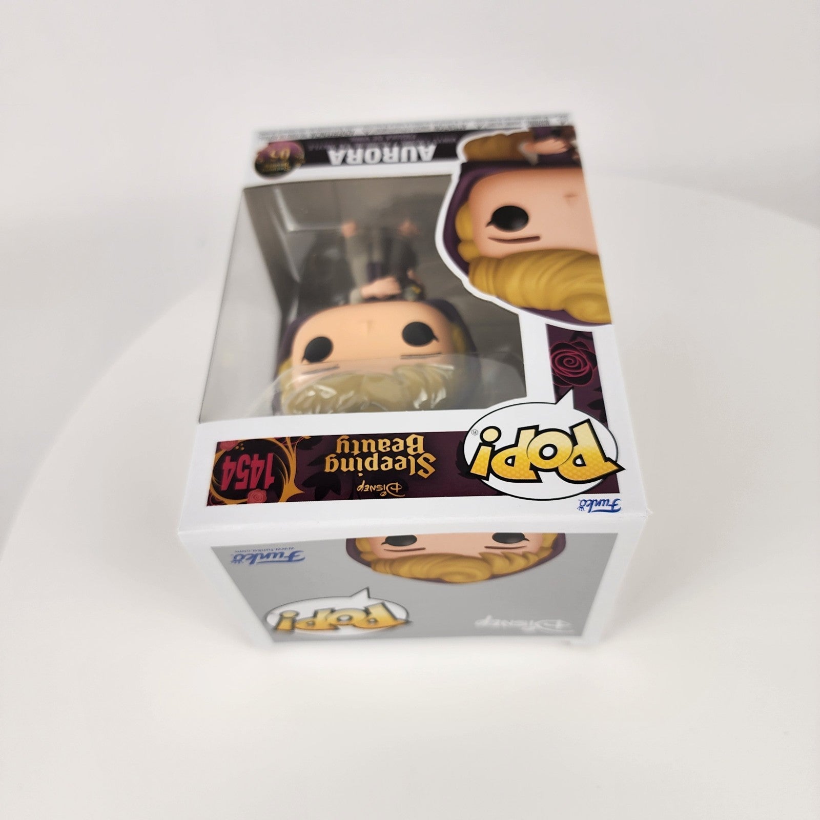 Funko Pop! Disney Sleeping Beauty 65th Anniversary Aurora w/ Owl #1454