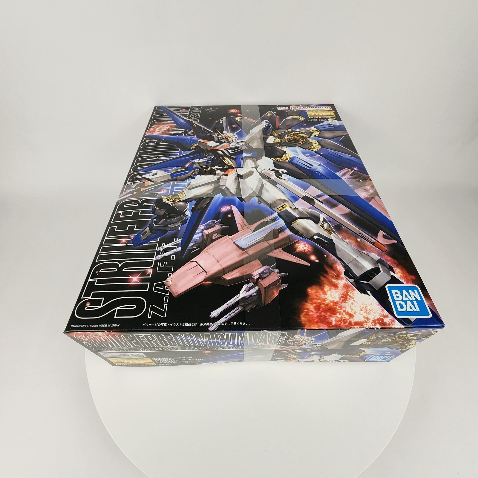 BANDAI MG 1/100 Strike Freedom Gundam SEED Destiny Model Kit New Sealed