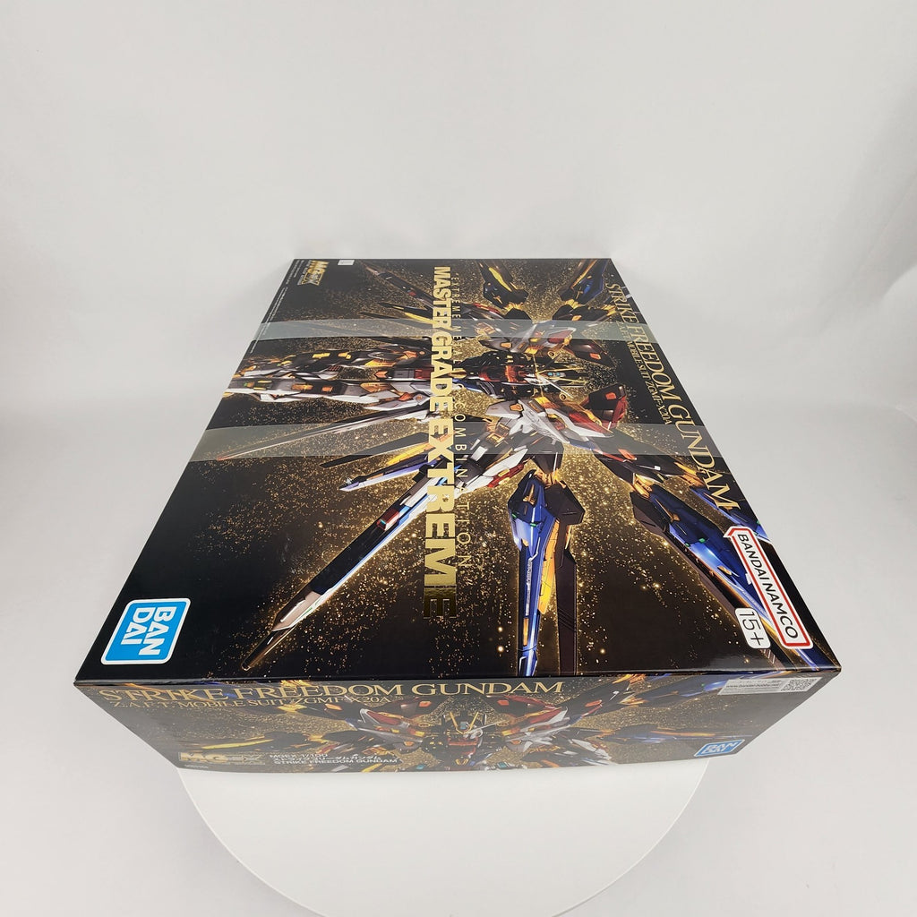 Bandai MGEX Strike Freedom Gundam 1/100 Model Kit Gundam SEED Destiny New