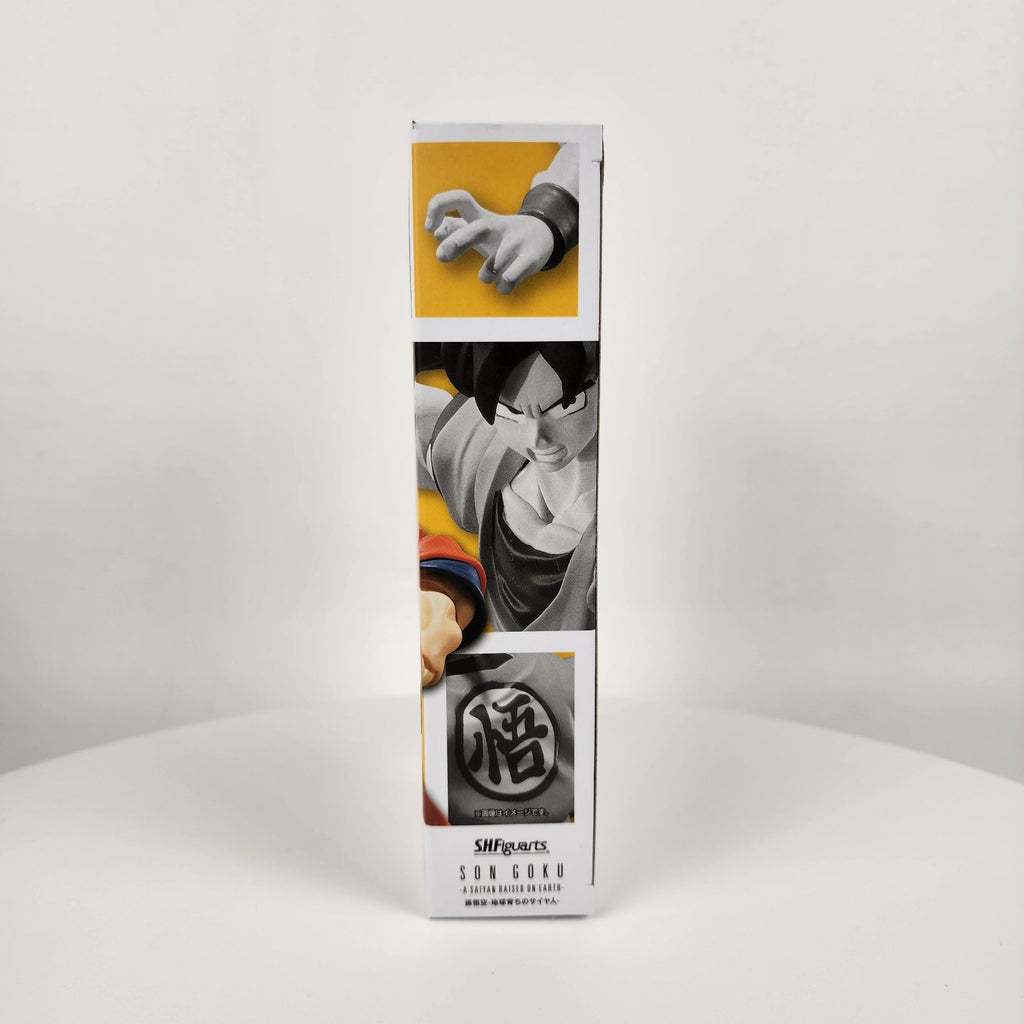 S.H.Figuarts Son Goku A Saiyan Raised On Earth DBZ Bandai NEW