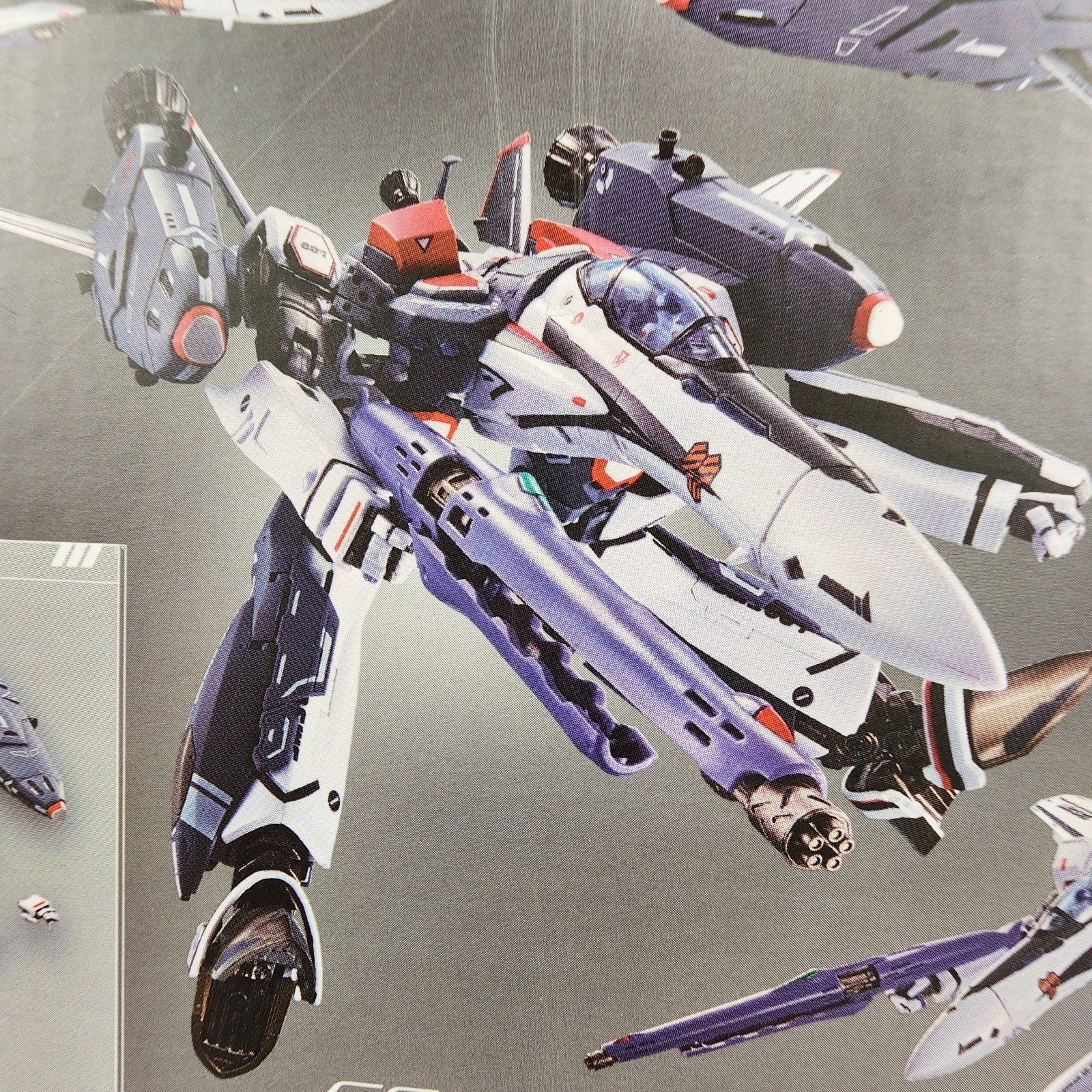 Macross VF-25F Super Messiah Valkyrie Alto Saotome DX Chogokin Figure