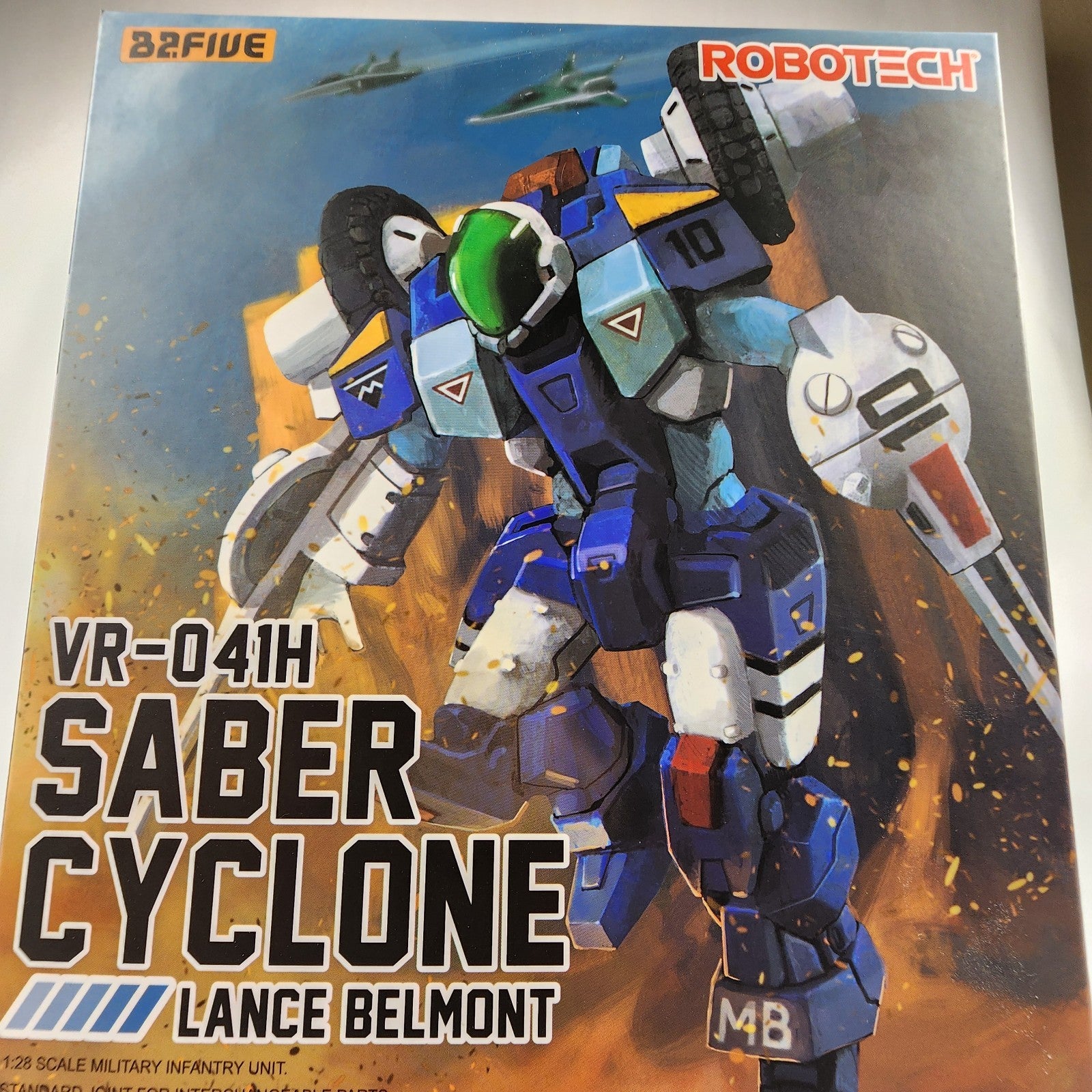 B2Five Robotech VR-041H Saber Cyclone Lance Belmont 1/28 Scale Figure New Sealed