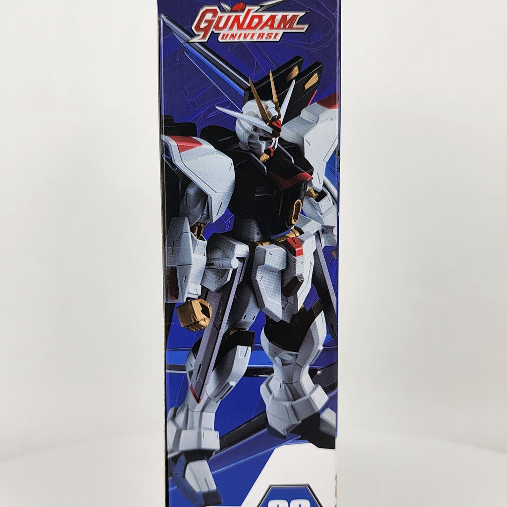 Bandai Gundam Universe GU-28 ZGMF-X20A Strike Freedom Gundam Figure NEW