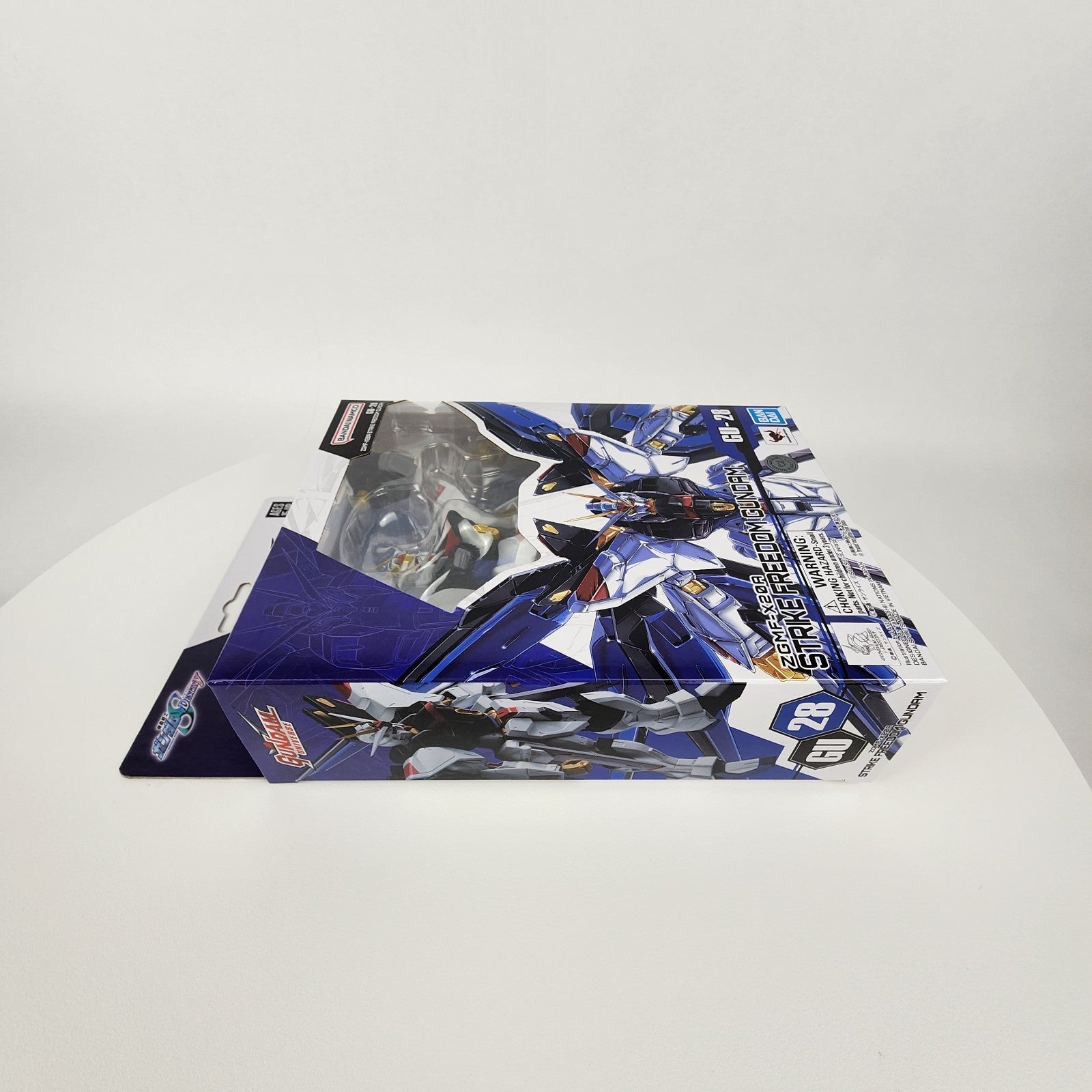 Bandai Gundam Universe GU-28 ZGMF-X20A Strike Freedom Gundam Figure NEW