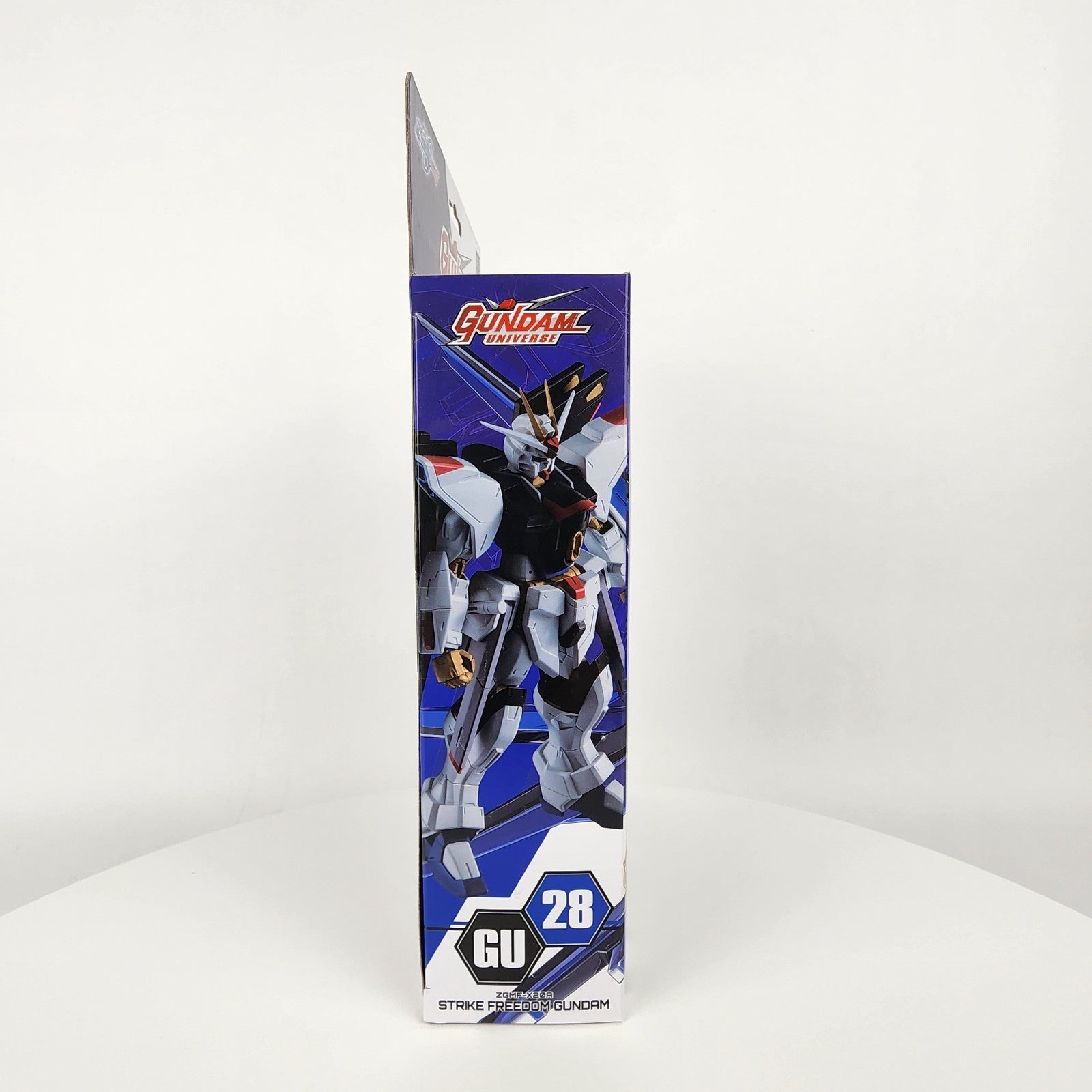Bandai Gundam Universe GU-28 ZGMF-X20A Strike Freedom Gundam Figure NEW